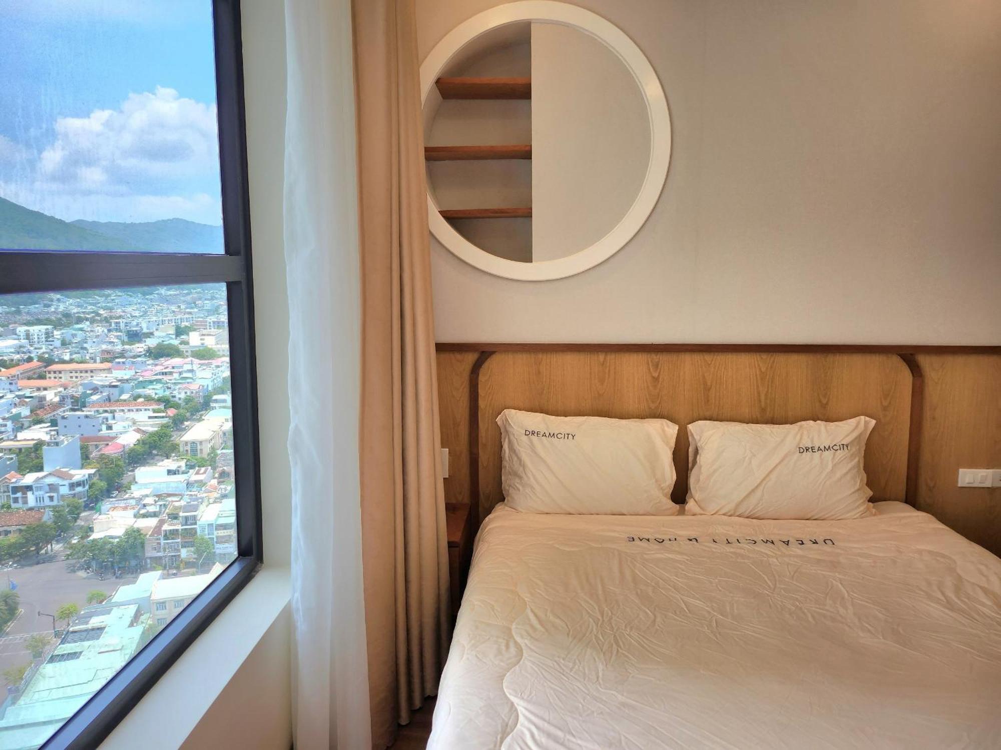 Tony Apartment -Flc Sea Tower Quy Nhon Exteriör bild