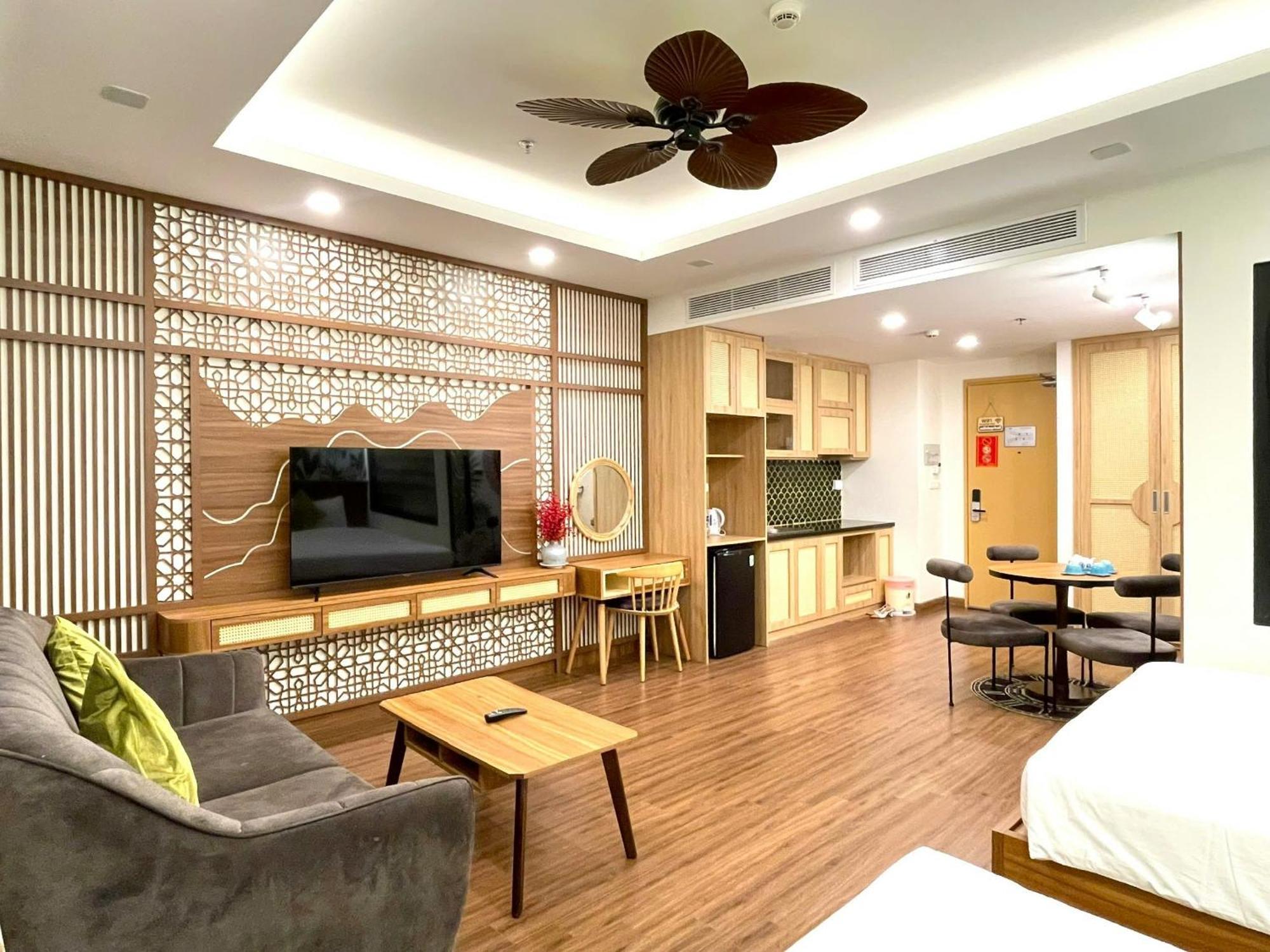 Tony Apartment -Flc Sea Tower Quy Nhon Exteriör bild
